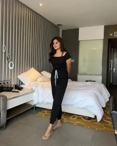 Call Girls Shivaji Nagar Cash On Delivery